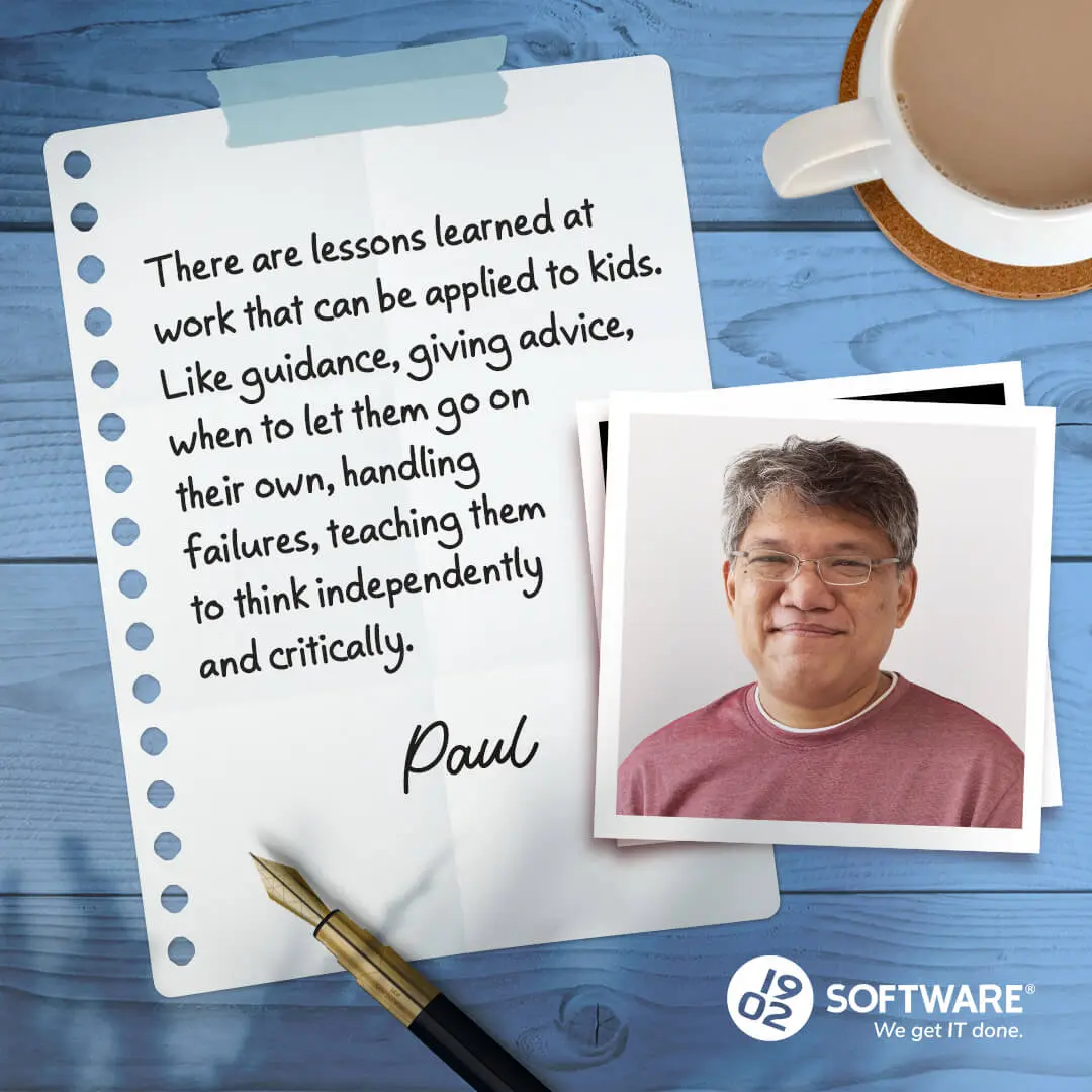 Note with Father's Day advice from Paul, photo of man in red shirt, coffee cup, and 1902 Software logo on blue wooden table